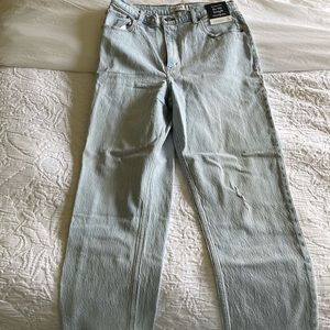 Abercrombie Curve Love 90s Straight Ultra High Rise Jeans NWT